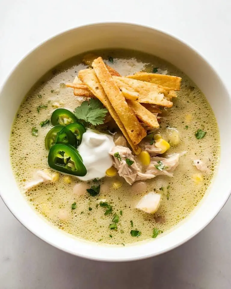 Slow Cooker White Chicken Chili Recipe