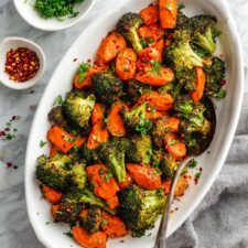 Roasted Broccoli and Carrots with Garlic, Paprika, and Parsley Recipe