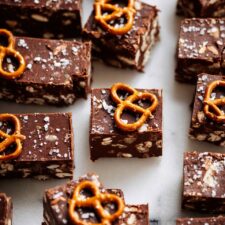Easy Pretzel Fudge Recipe (Sweet & Salty!) Recipe