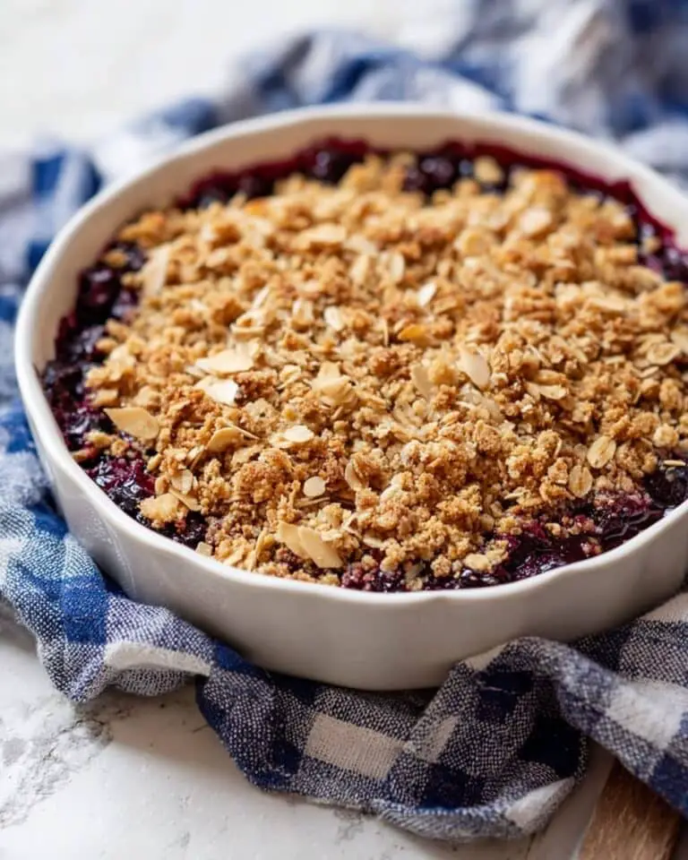 Simple Oat & Pecan Blueberry Crisp Recipe