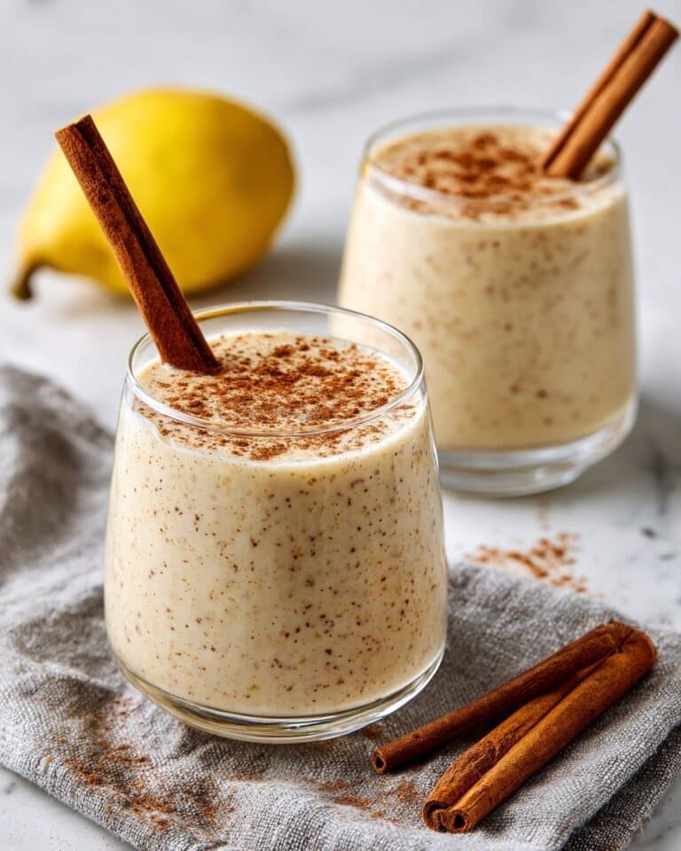 Pear Smoothie with Vanilla and Cinnamon Recipe