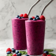 The Best Mixed Berry Smoothie Recipe