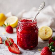Sweet and Tangy Strawberry Compote Recipe